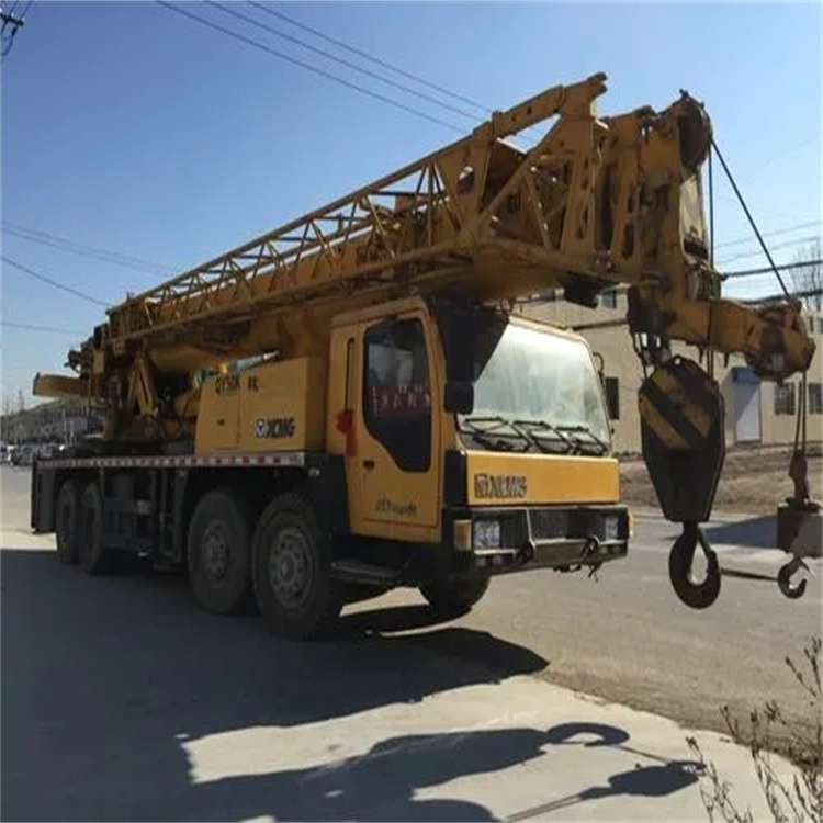 郯城吊车吊挖机吊哪里比较安全